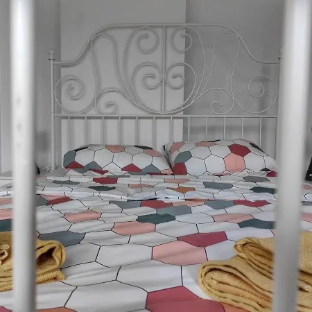 Ive Andrica 3 アパート *